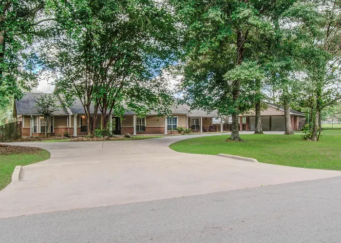 4Bd - Pool & Movie Theater - Lake Conroe Nearby